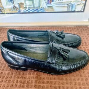 Men's "Towncraft" Black Leather Kiltie Tasseled Loafers. Size 9.5M. Beautiful.